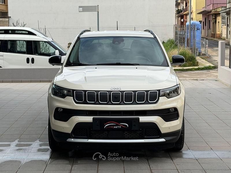 Usata Jeep Compass Limited 131 CV (96 kW) 2022 Beige SUV