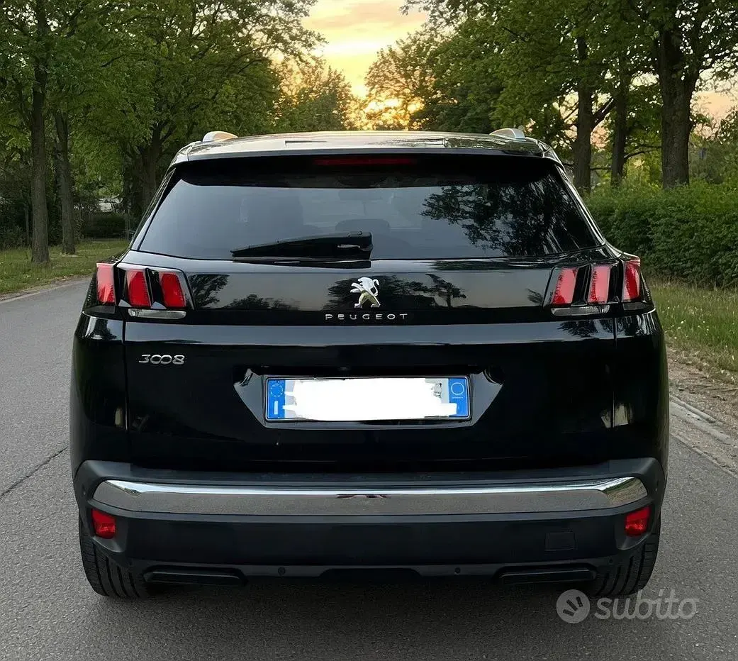 Usata Peugeot 3008 Allure 131 CV (96 kW) 2020 Nero SUV