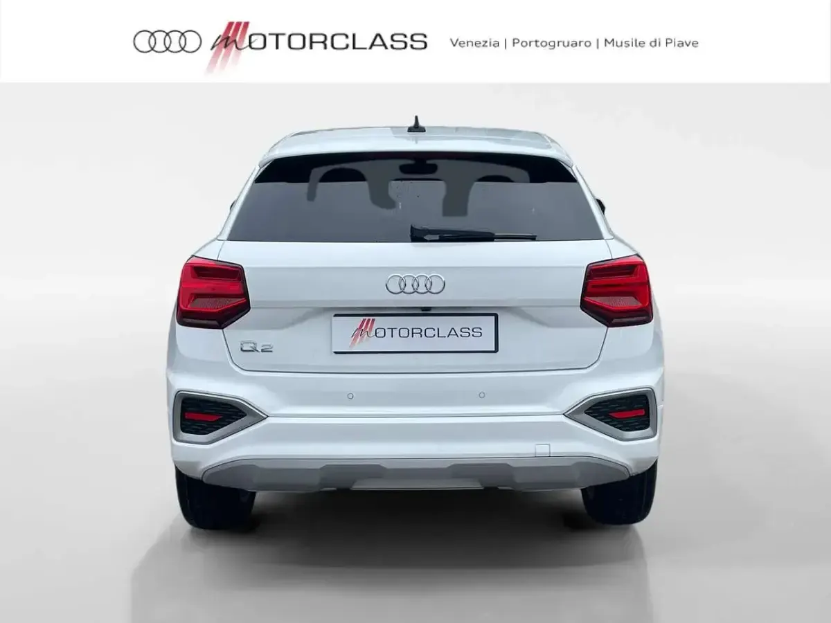Nuova Audi Q2 Advanced 150 CV (110 kW) 2026 Bianco arkona SUV