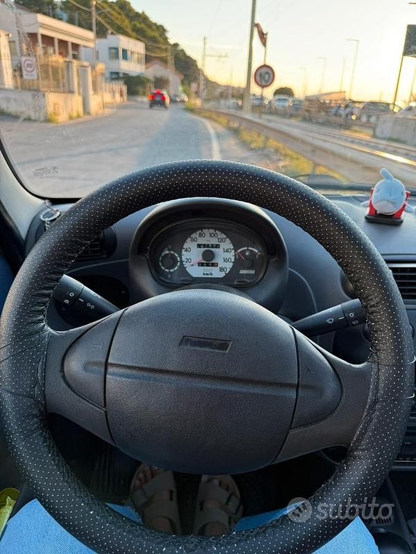 Usata Fiat Seicento 39 CV (28 kW) 1999 Grigio Utilitaria