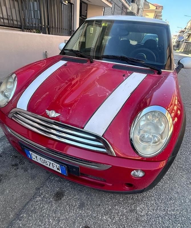 Rosso Usata 2006 Mini Cooper Due volumi | 1700 € (Super prezzo) - Immagine 1/4