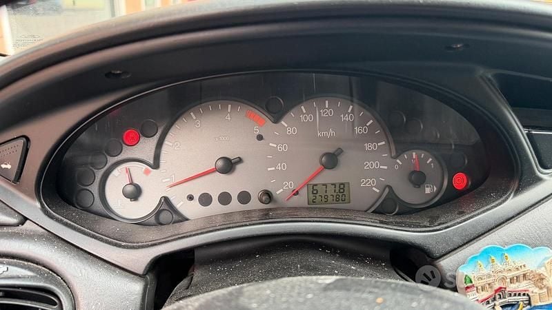 Usata Ford Focus 2001 Berlina