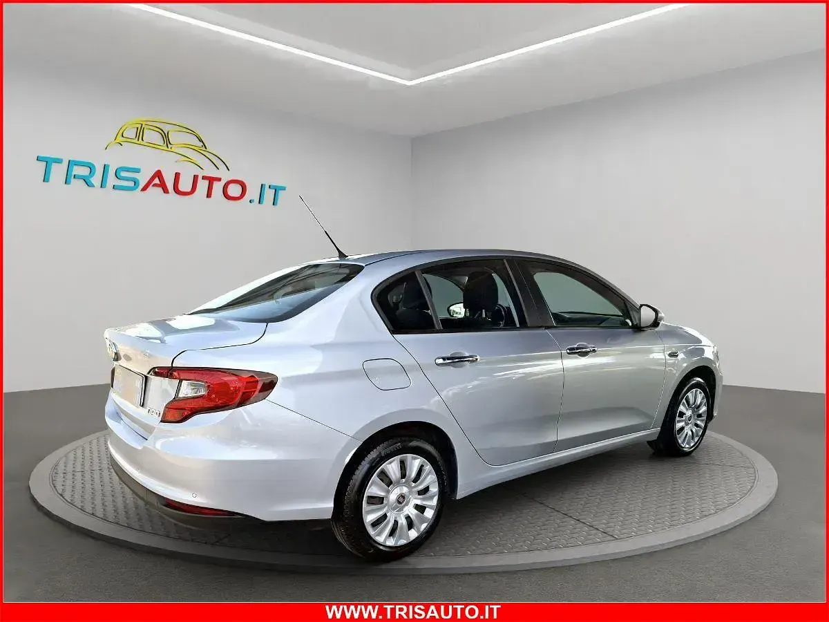 Usata Fiat Tipo 95 CV (69 kW) 2017 Argento Berlina