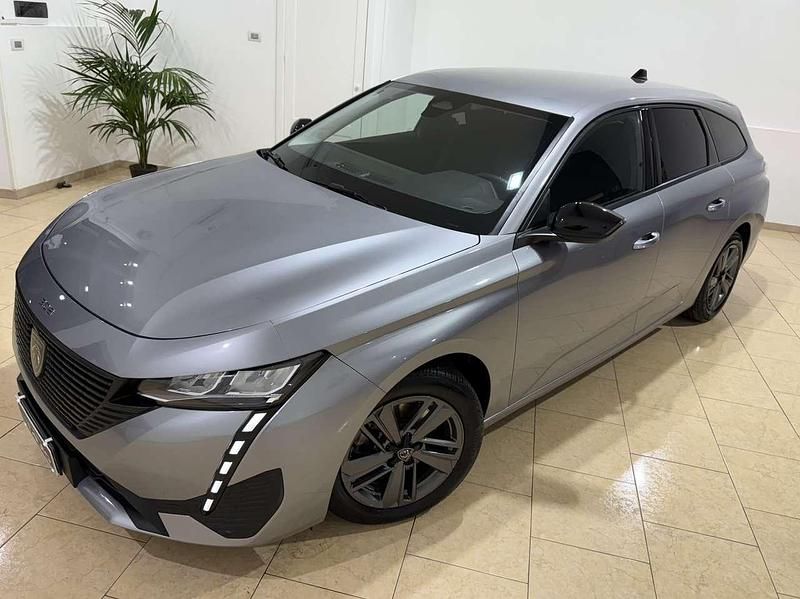 Usata Peugeot 308 SW Active 131 CV (96 kW) 2022 Other Station wagon