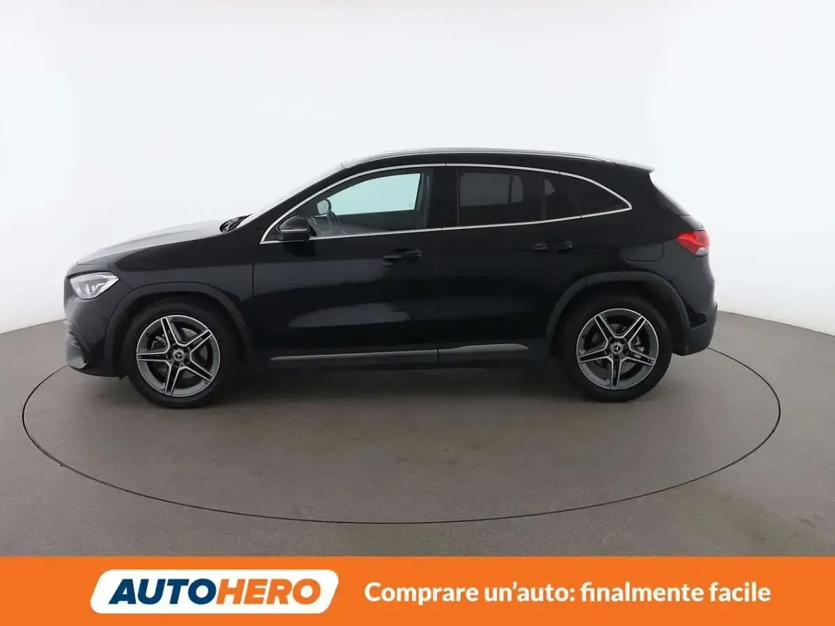 Usata Mercedes GLA200 Premium 150 CV (110 kW) 2022 Nero SUV