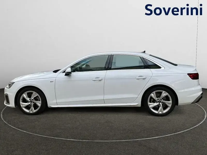 Usata Audi A4 S-Line 136 CV (100 kW) 2024 Bianco Berlina