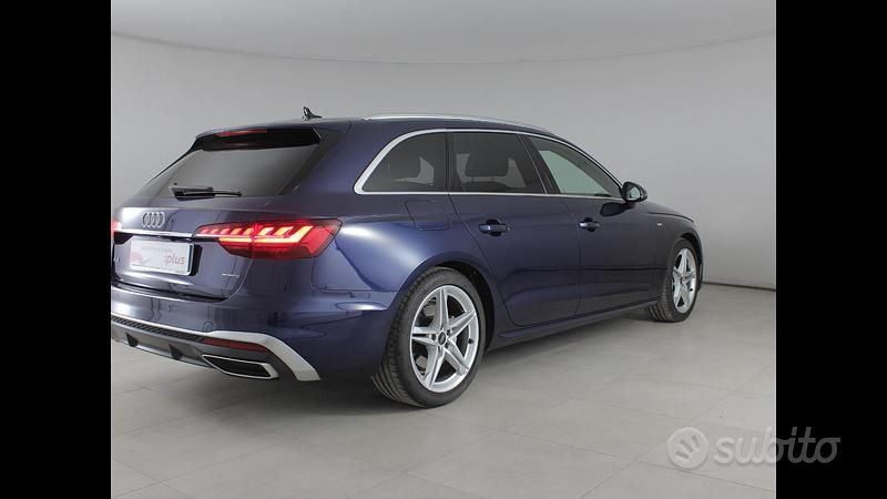 Usata Audi A4 S-Line 204 CV (150 kW) 2023 Blu navarra Station wagon