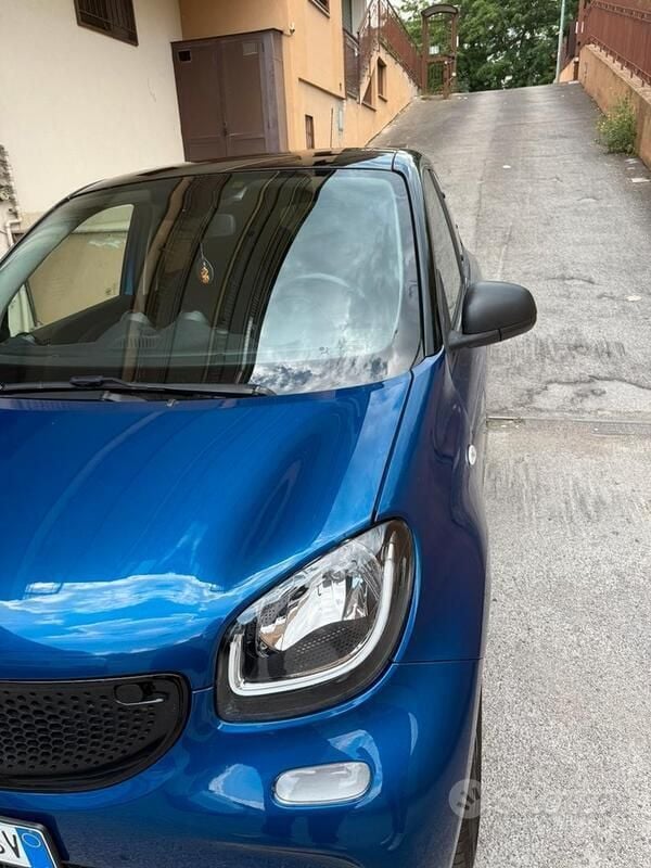 Usata Smart ForFour 2023 Blu Utilitaria