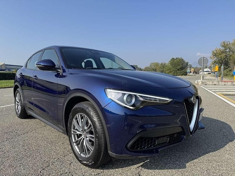 Usata Alfa Romeo Stelvio 190 CV (139 kW) 2021 Blu/azzurro SUV