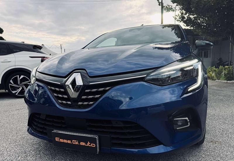 Usata Renault Clio V Techno 101 CV (74 kW) 2023 Blu/azzurro Berlina
