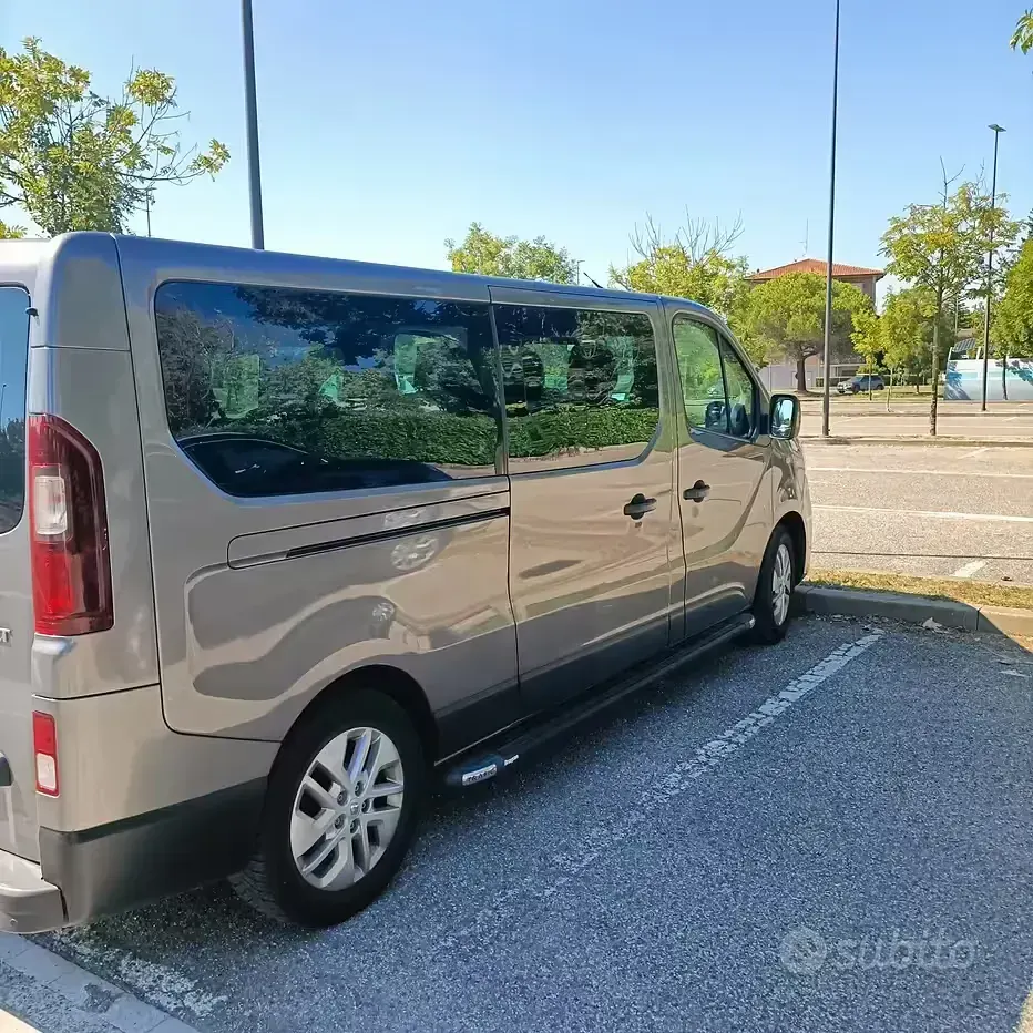 Usata Renault Trafic 125 CV (91 kW) 2018 Grigio Monovolume