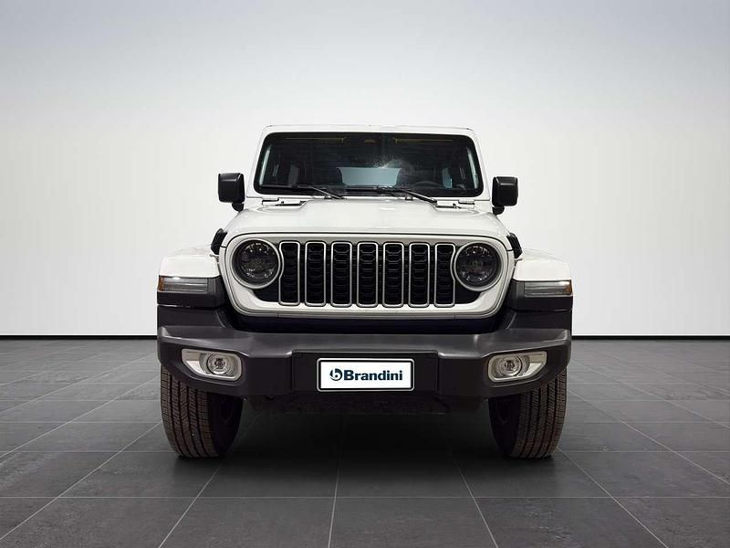 Usata Jeep Wrangler Unlimited Sahara 272 CV (200 kW) 2025 Bright white SUV