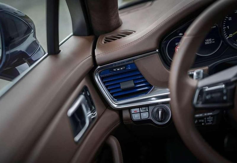 Usata Porsche Panamera 330 CV (242 kW) 2019 Blu/azzurro Berlina