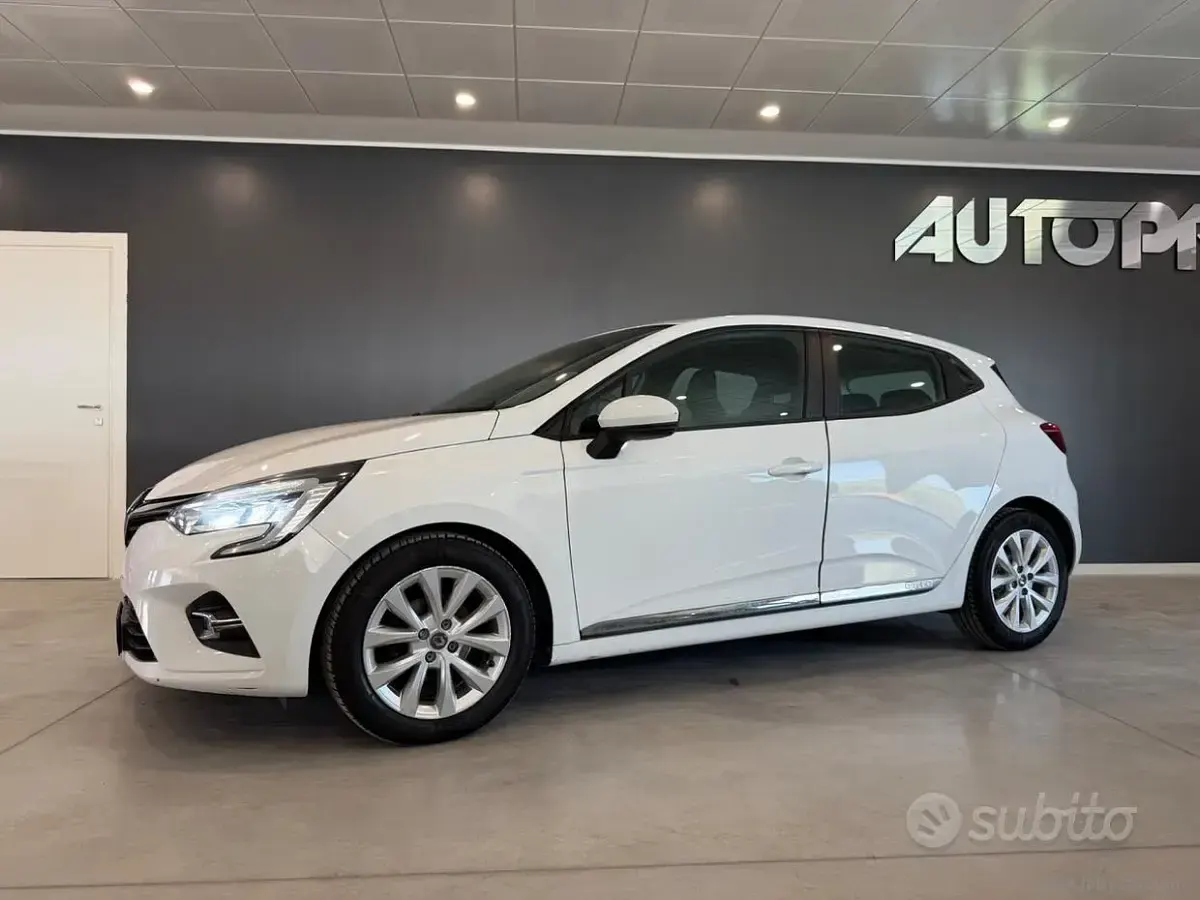 Usata Renault Clio V Zen 101 CV (74 kW) 2020 Bianco Berlina