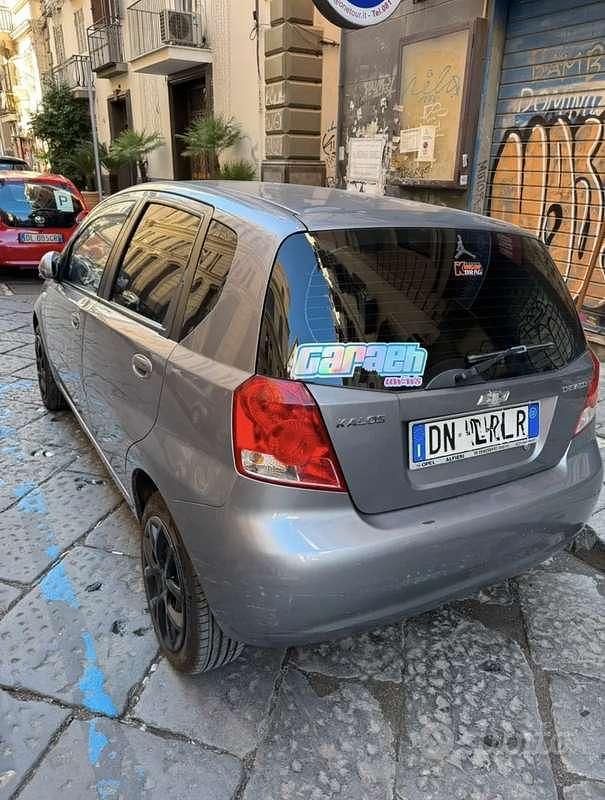 Usata Chevrolet Kalos SE 72 CV (52 kW) 2008 Grigio Utilitaria