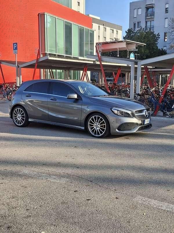 Usata Mercedes A180 116 CV (85 kW) 2018 Berlina