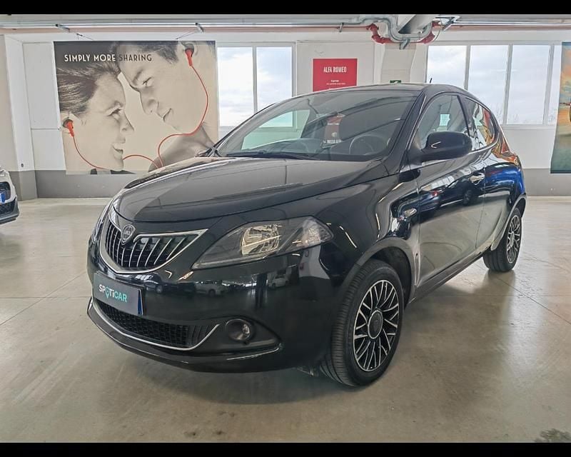 Usata Lancia Ypsilon S 69 CV (50 kW) 2024 Nero Utilitaria