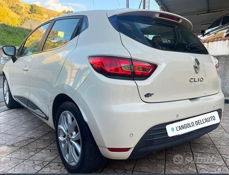Usata Renault Clio IV Intens 90 CV (66 kW) 2017 Bianco Berlina