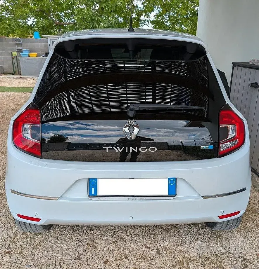 Usata Renault Twingo 30 kW (42 CV) 2022 Bianco Utilitaria