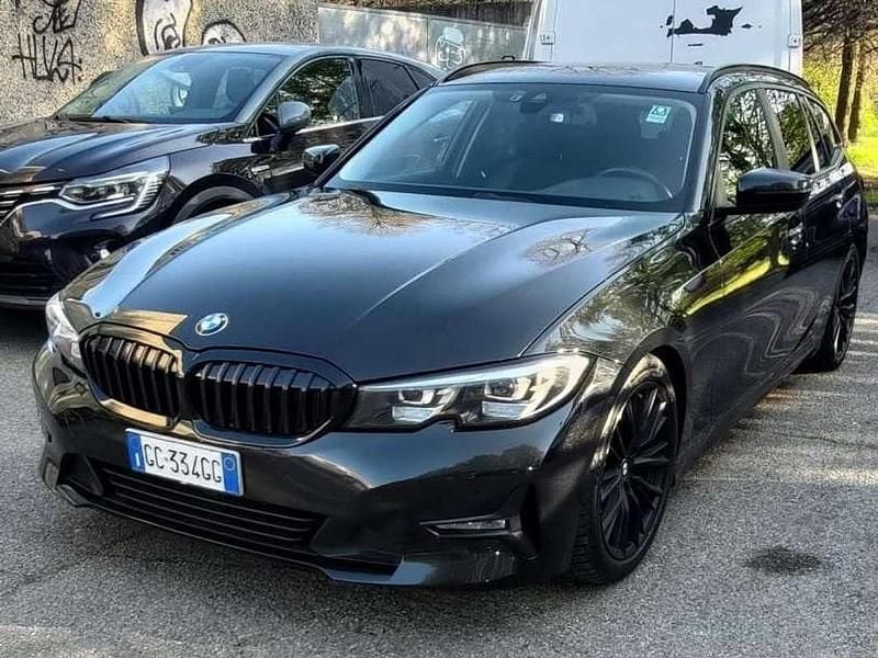 Usata BMW 318 Efficient Dynamics 150 CV (110 kW) 2020 Nero Station wagon
