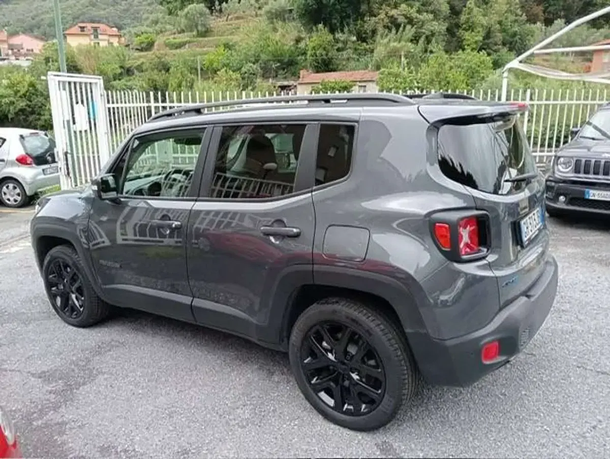 Usata Jeep Renegade Limited 131 CV (96 kW) 2021 Grigio quartz SUV