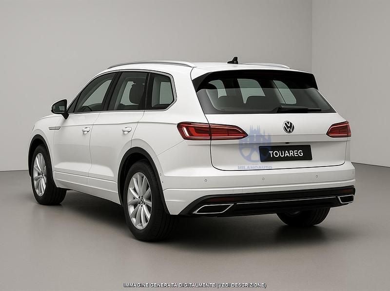 Usata VW Touareg Elegance 231 CV (169 kW) 2025 Bianco SUV