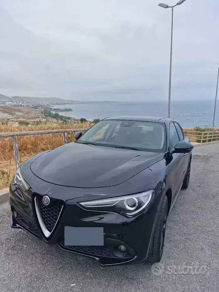 Usata Alfa Romeo Stelvio Executive 190 CV (139 kW) 2020 Nero SUV