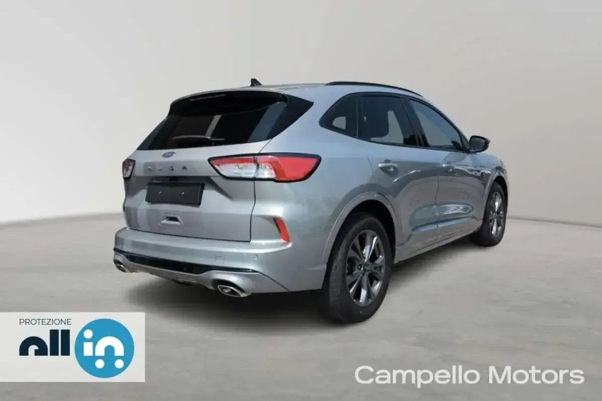 Usata Ford Kuga ST-Line 120 CV (88 kW) 2024 Grigio medio met. SUV