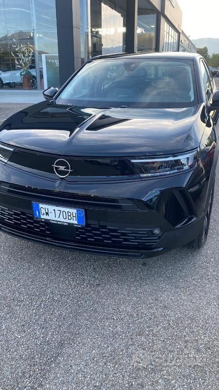 Usata Opel Mokka 131 CV (96 kW) 2025 Nero SUV