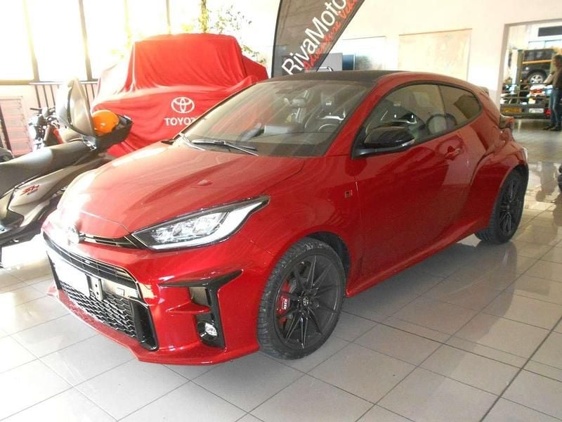 Usata Toyota Yaris 261 CV (191 kW) 2021 Rosso Berlina