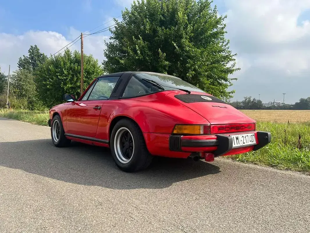 Usata Porsche 911 204 CV (150 kW) 1982 Rosso Cabrio