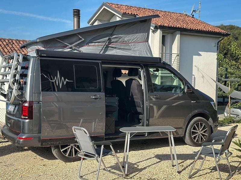 Grigio Usata 2017 VW California California Furgone | 47.000 € (Ottimo prezzo) - Immagine 1/4