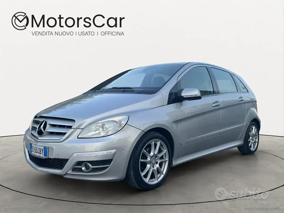 Usata Mercedes B200 140 CV (102 kW) 2008 Monovolume