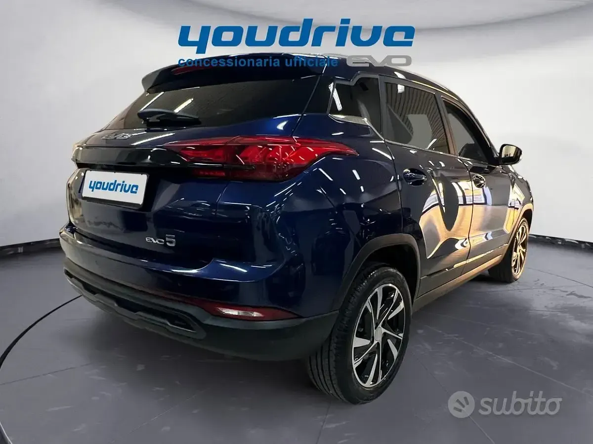 Usata EVO Evo 5 128 CV (94 kW) 2025 Blu SUV