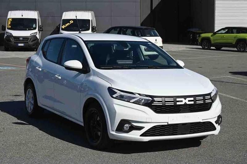 Usata Dacia Sandero Essentiel 101 CV (74 kW) 2023 Bianco Utilitaria