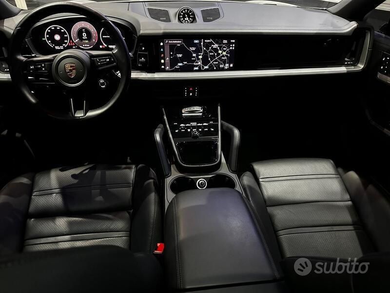 Usata Porsche Cayenne 305 CV (224 kW) 2024 Grigio SUV