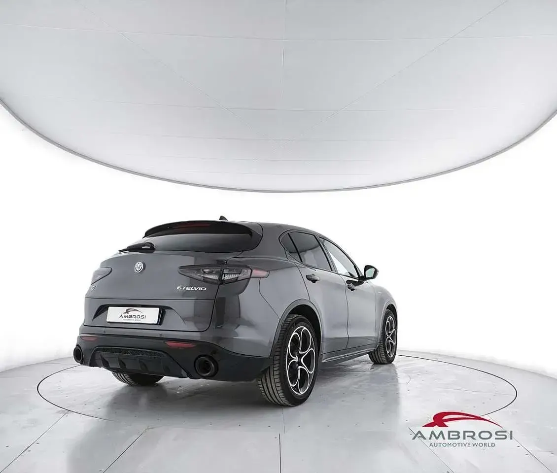 Usata Alfa Romeo Stelvio Veloce 210 CV (154 kW) 2025 Grigio SUV
