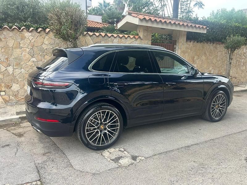 Usata Porsche Cayenne Turbo 2018 Blu SUV