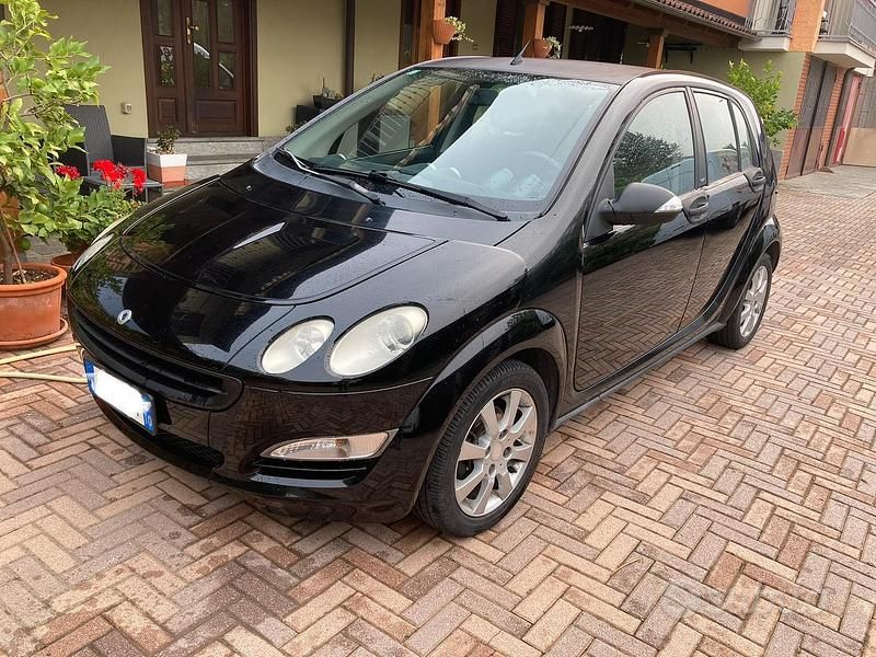 Usata Smart ForFour 2005 Nero Utilitaria