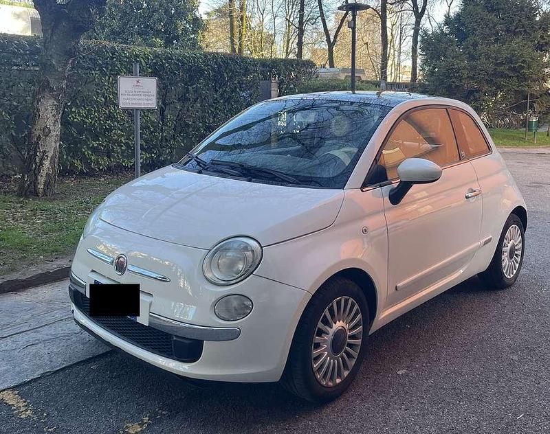 Usata Fiat 500 Lounge 69 CV (50 kW) 2011 Bianco Utilitaria