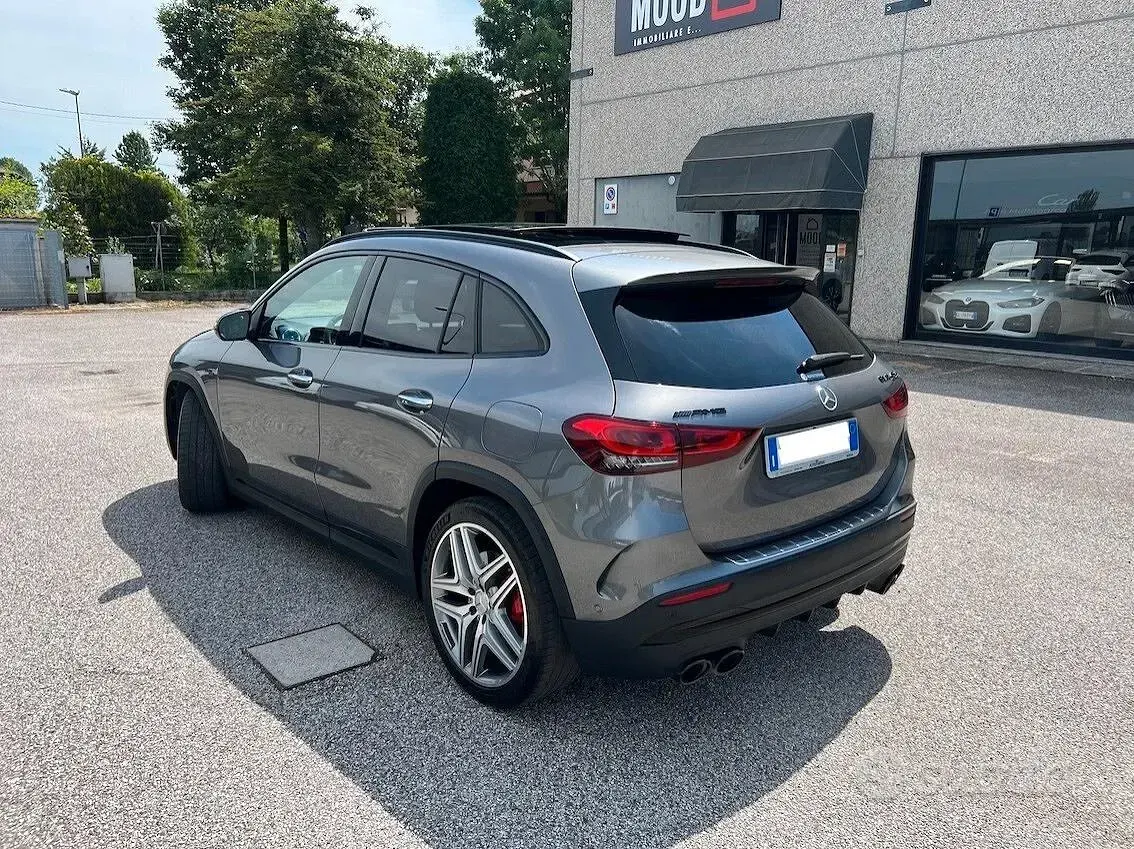 Usata Mercedes GLA45 AMG AMG 421 CV (309 kW) 2022 Grigio SUV