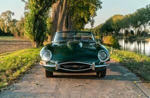 Usata Jaguar E-Type 269 CV (197 kW) 1966 Verde Cabrio