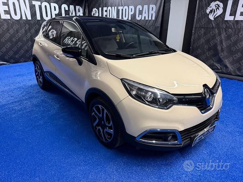 Usata Renault Captur Zen 90 CV (66 kW) 2015 Beige SUV