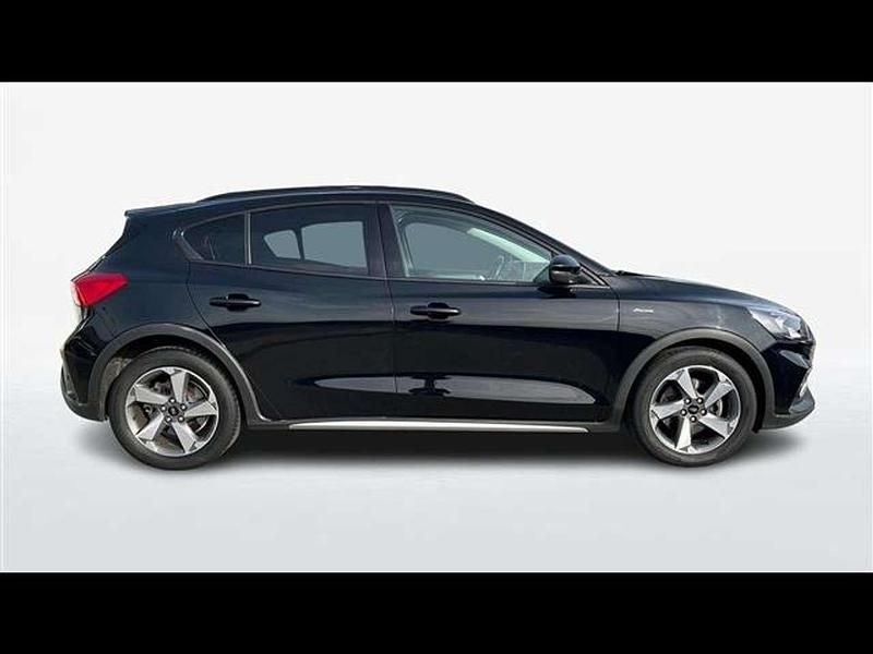 Usata Ford Focus Active 125 CV (91 kW) 2019 Nero SUV