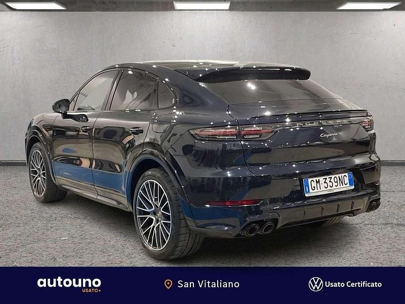 Usata Porsche Cayenne Coupe 340 CV (250 kW) 2023 Blu/azzurro Coupé