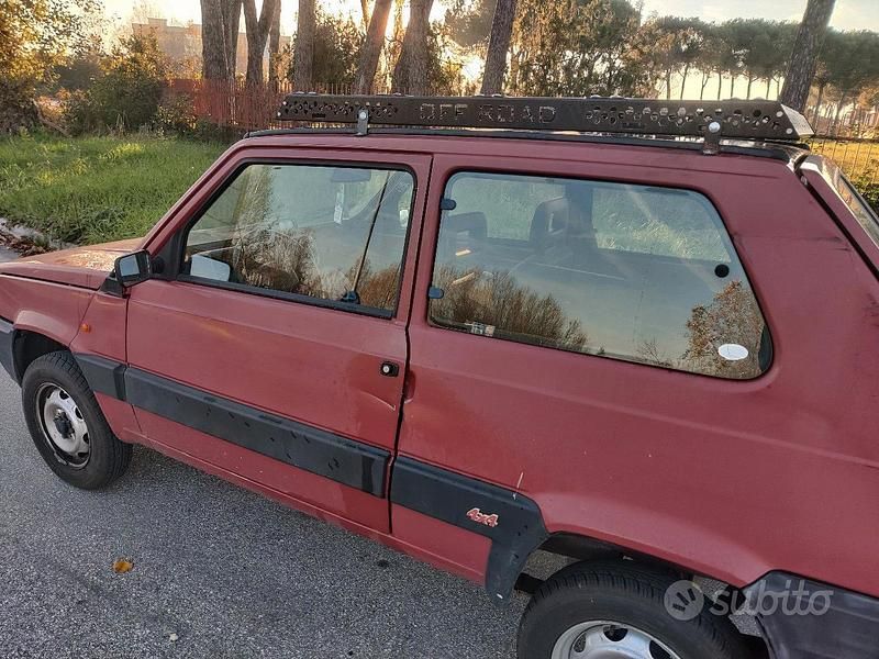 Usata Fiat Panda 4x4 54 CV (39 kW) 2003 Rosso Utilitaria