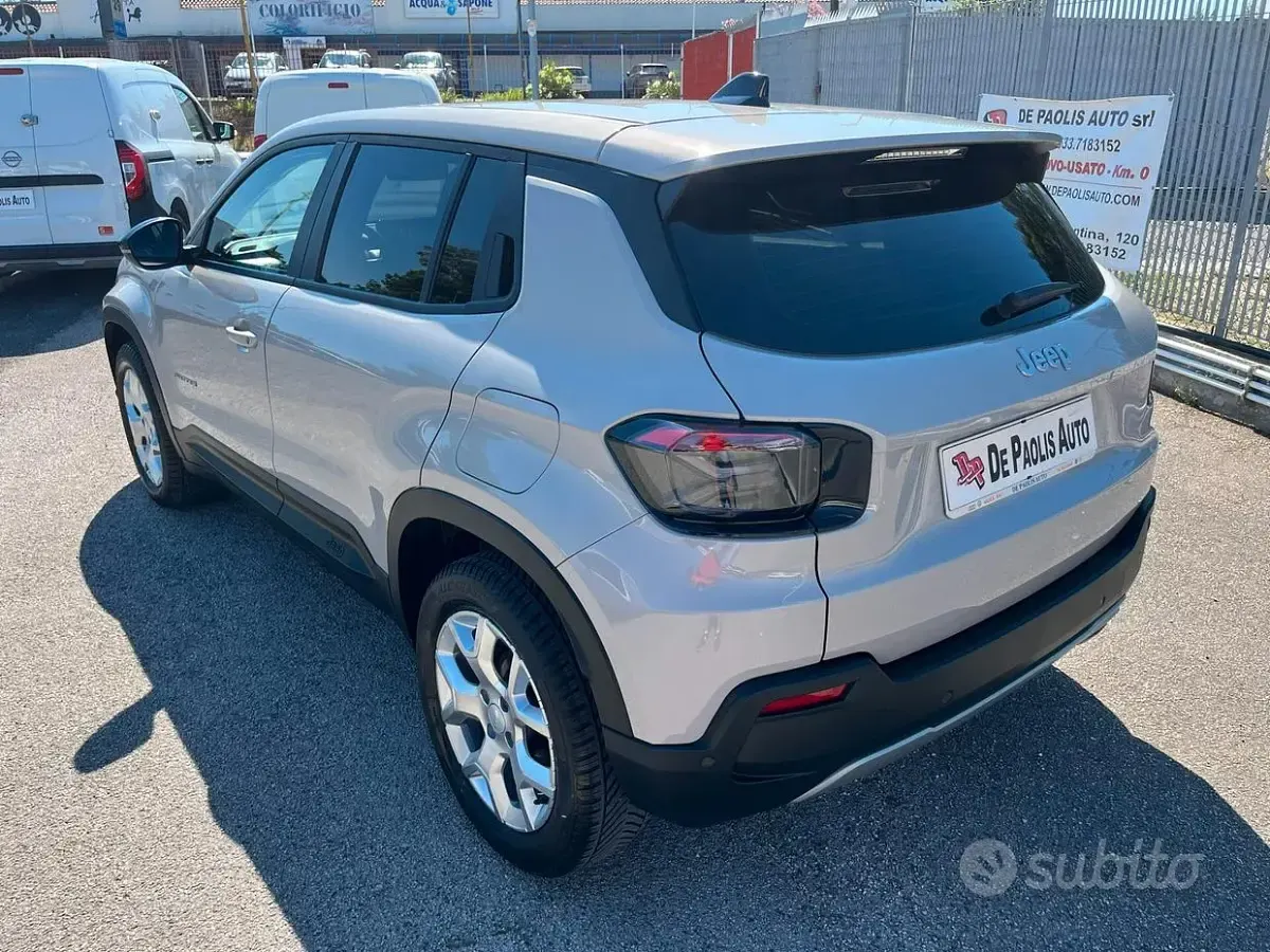 Usata Jeep Avenger Altitude 101 CV (74 kW) 2023 Grigio SUV