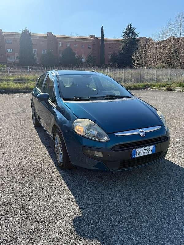 Usata Fiat Punto Evo Dynamic 75 CV (55 kW) 2012 Verde Utilitaria