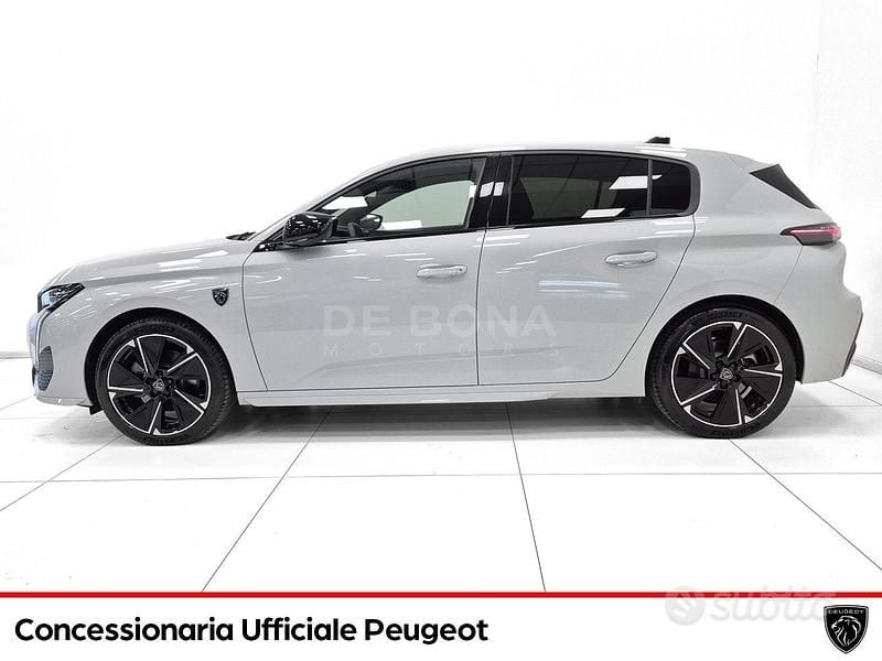 Usata Peugeot 308 GT 114 kW (156 CV) 2023 Bianco Berlina