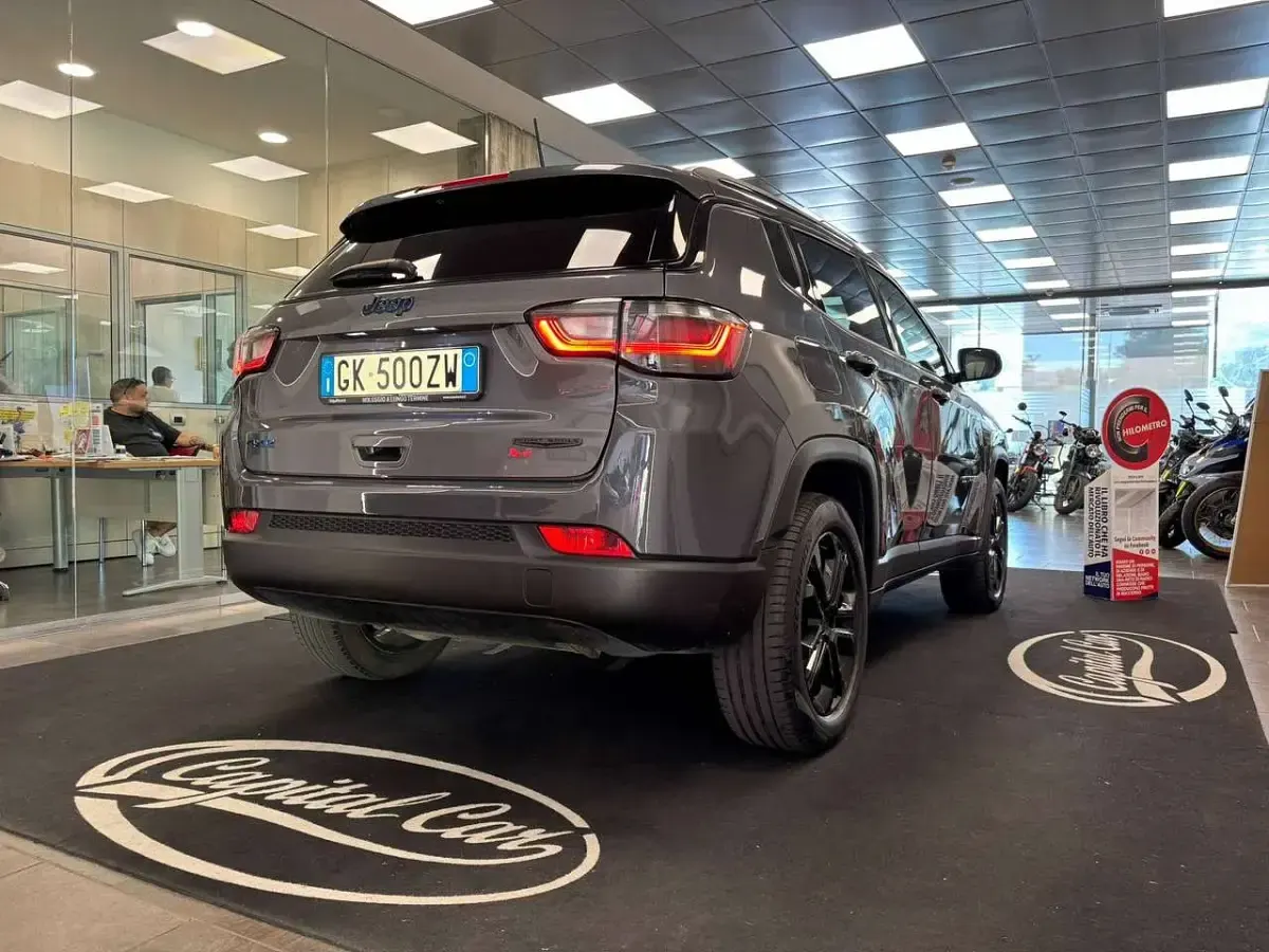Usata Jeep Compass Night Eagle 131 CV (96 kW) 2022 Grigio SUV